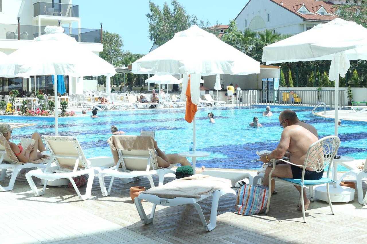 Glamour Resort & Spa Side Exterior foto