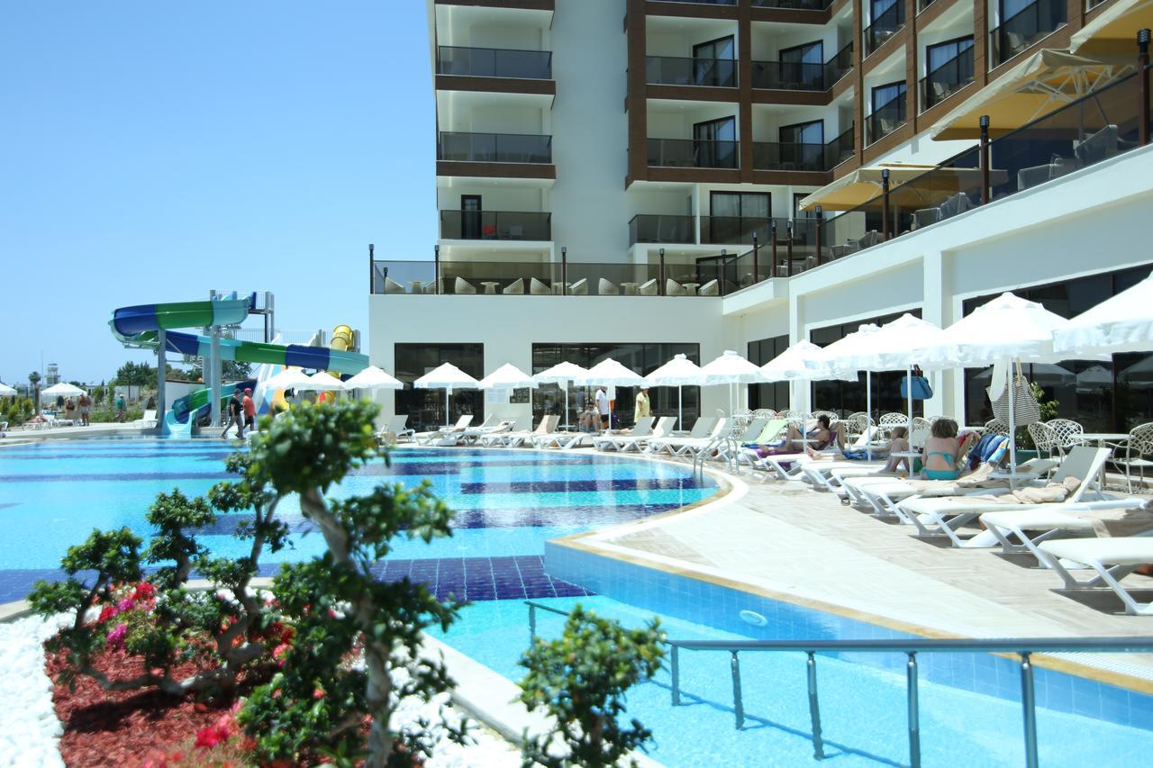 Glamour Resort & Spa Side Exterior foto