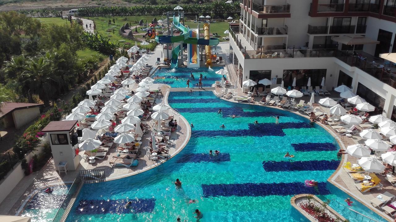 Glamour Resort & Spa Side Exterior foto