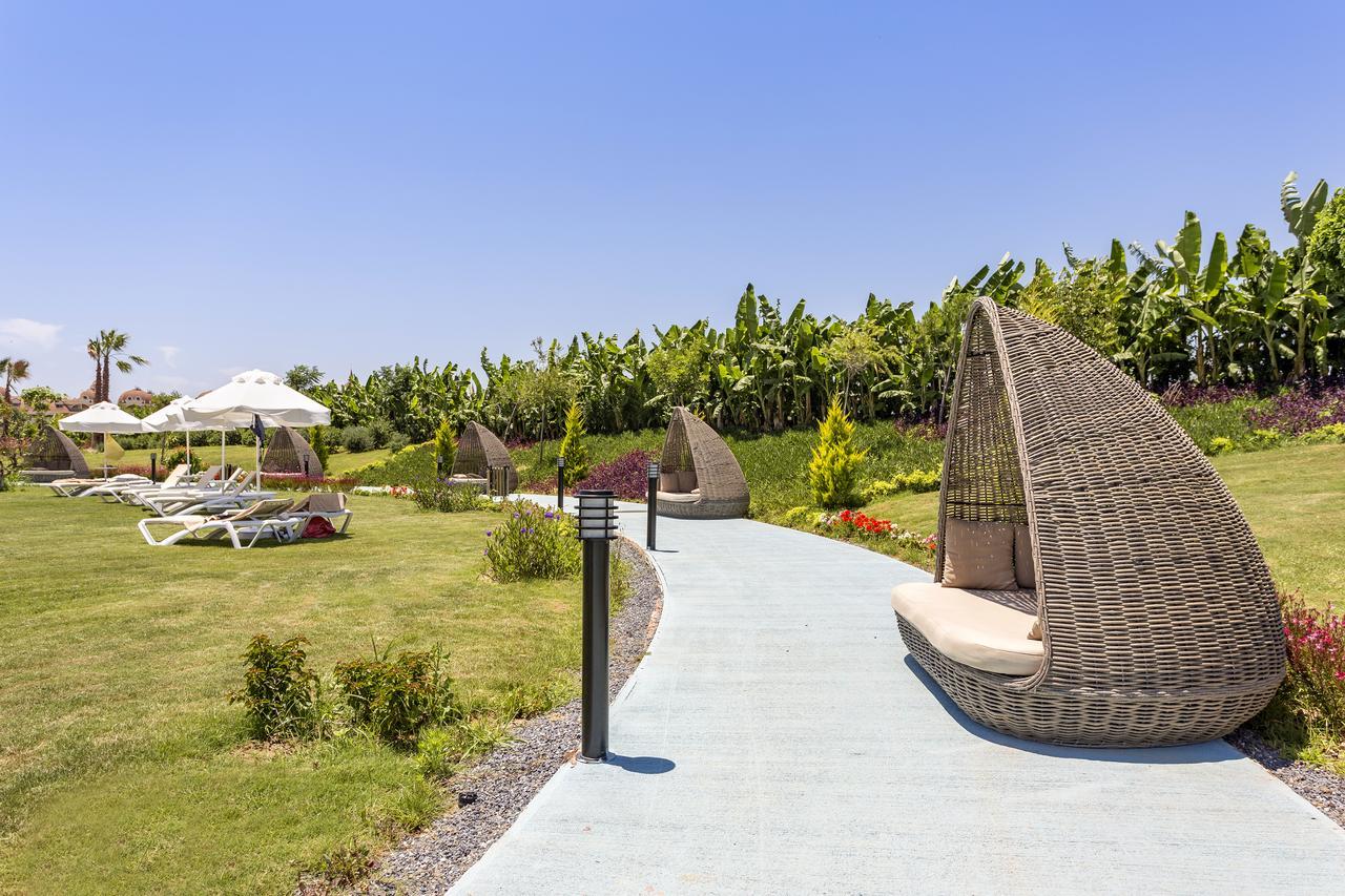 Glamour Resort & Spa Side Exterior foto