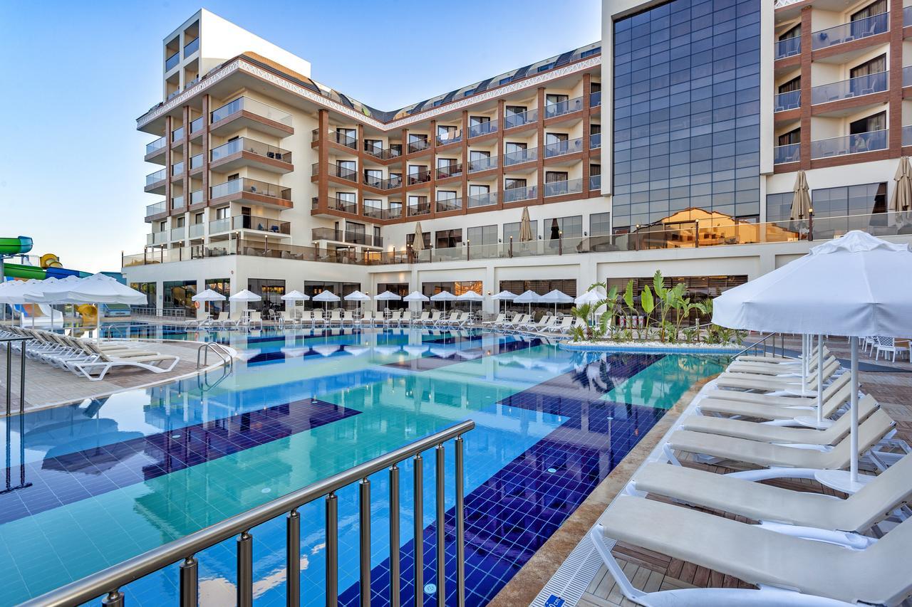 Glamour Resort & Spa Side Exterior foto