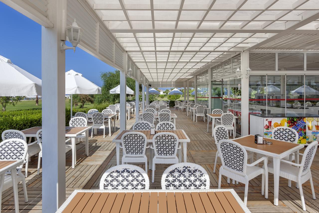 Glamour Resort & Spa Side Exterior foto