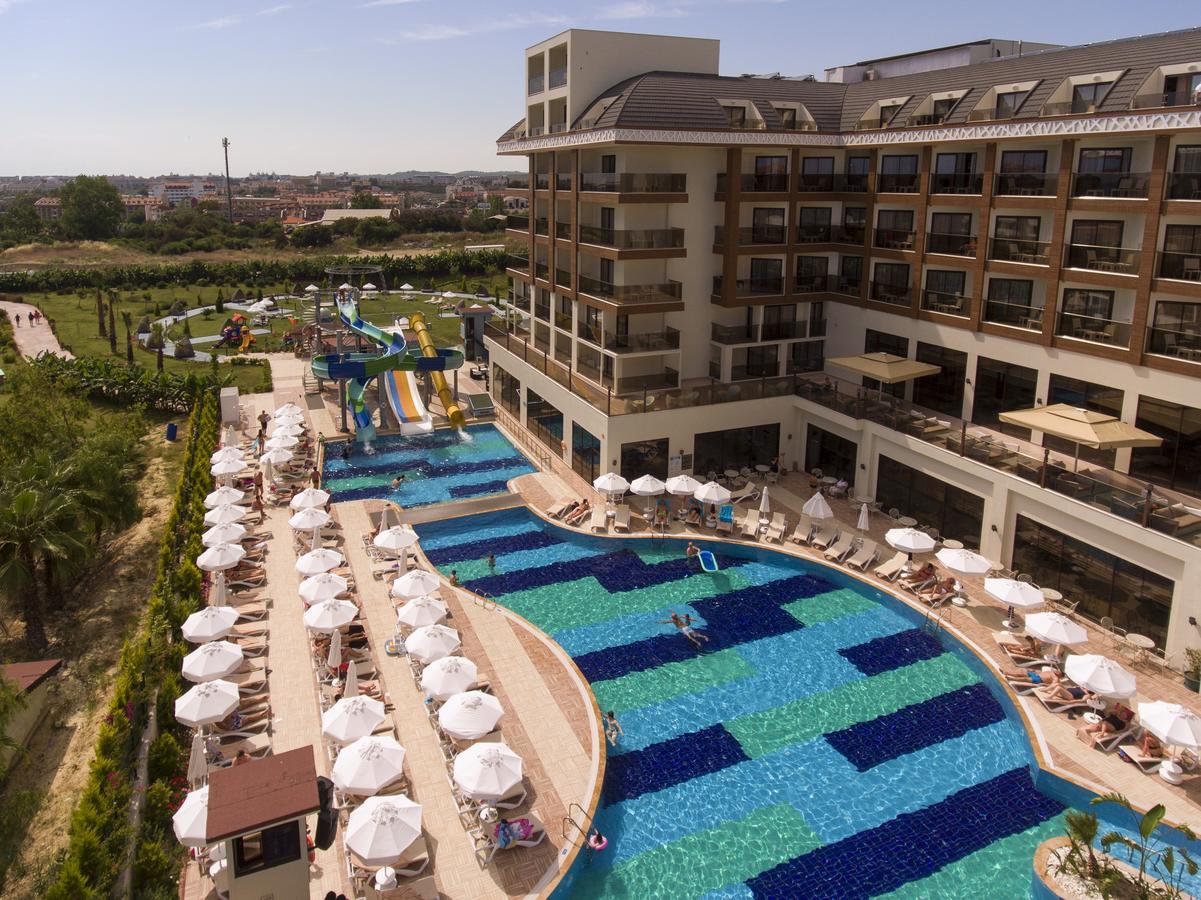 Glamour Resort & Spa Side Exterior foto