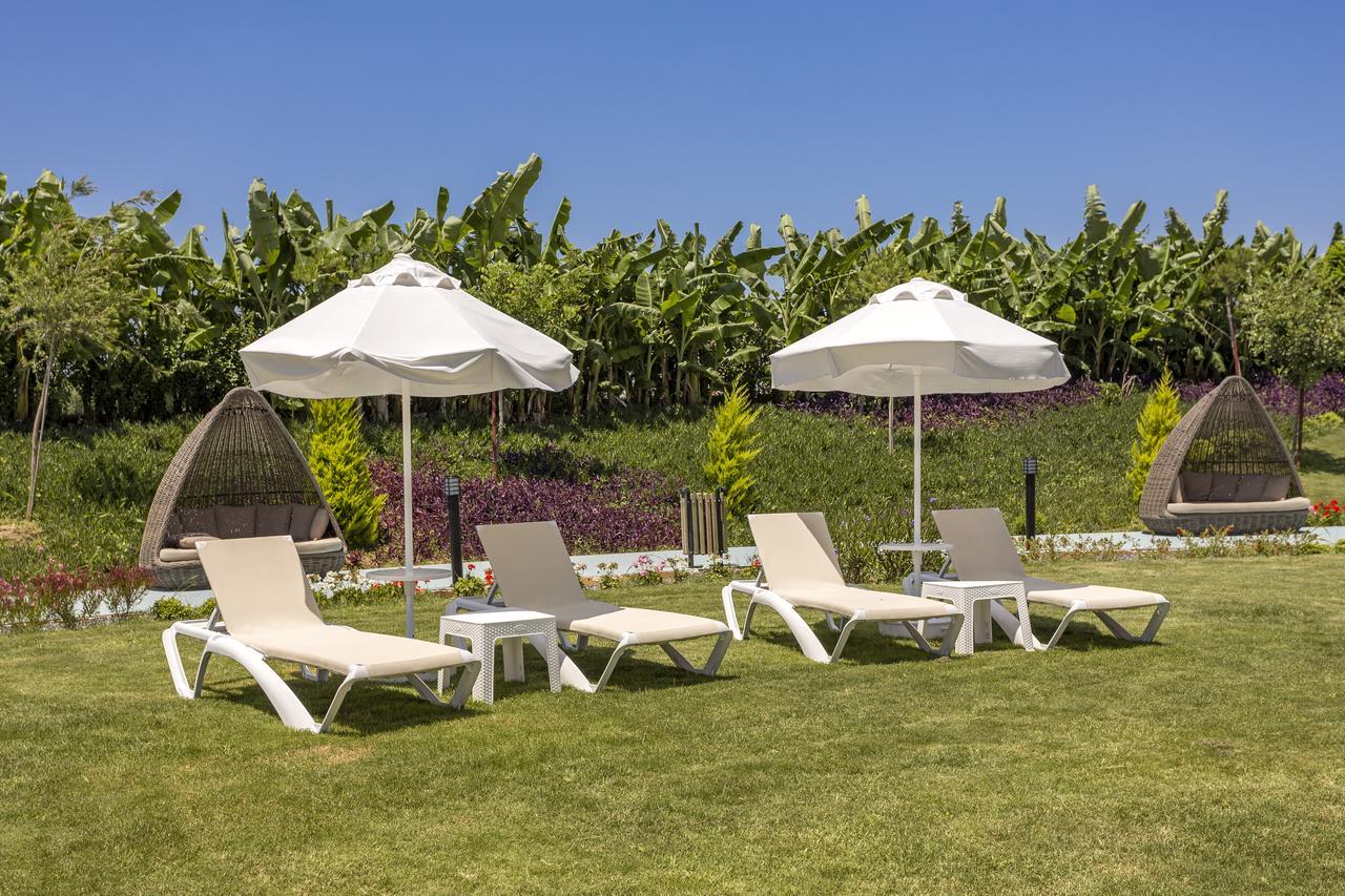 Glamour Resort & Spa Side Exterior foto