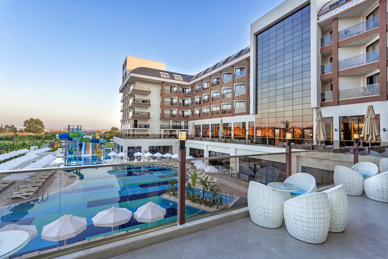 Glamour Resort & Spa Side Exterior foto